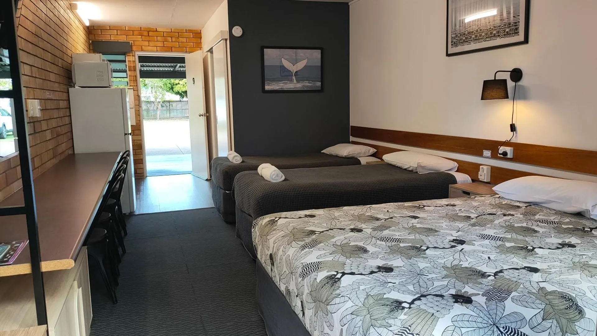 Shelly Beach Motel Hervey Bay 3*,