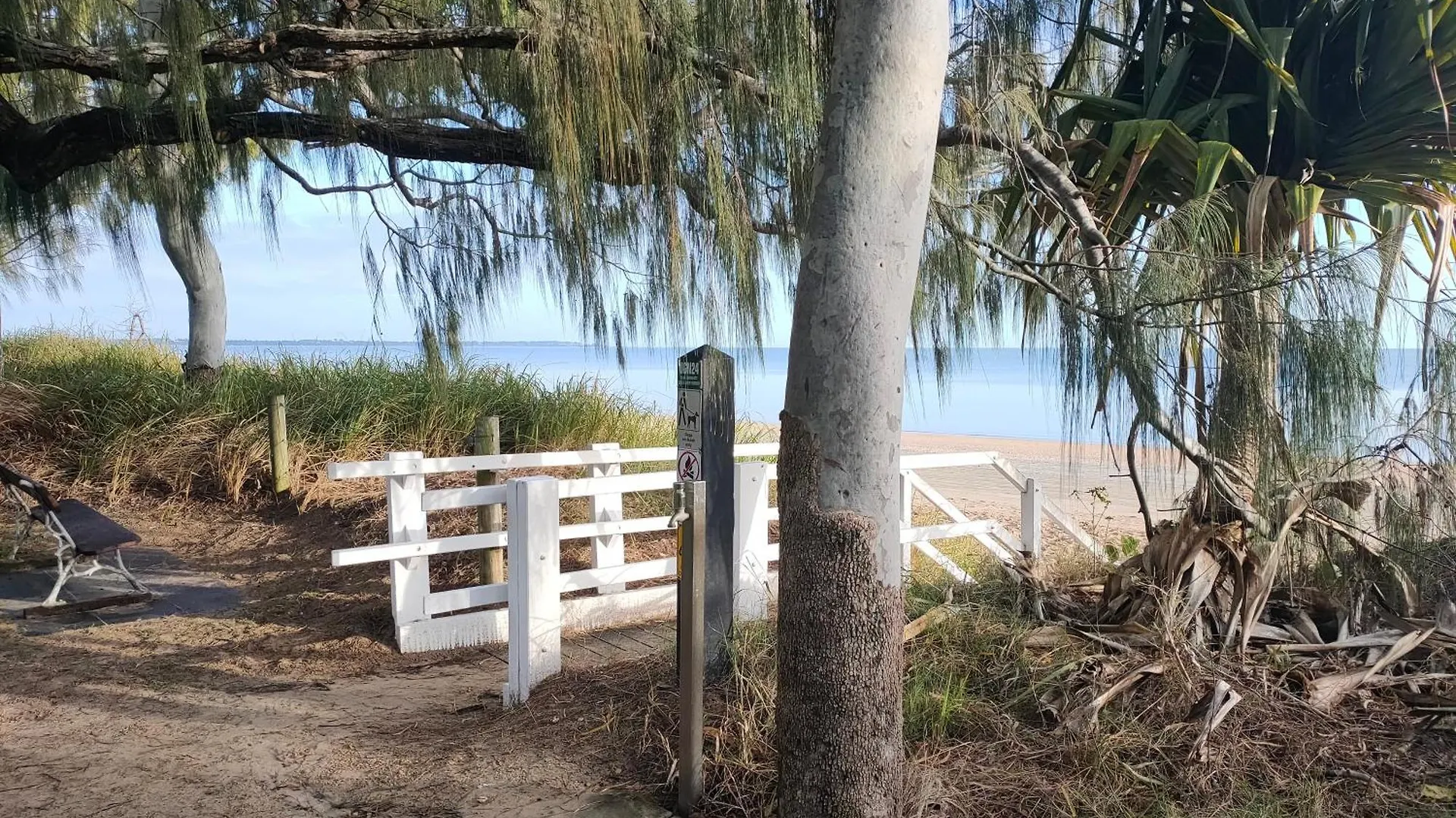 Shelly Beach Motel Hervey Bay 3*,