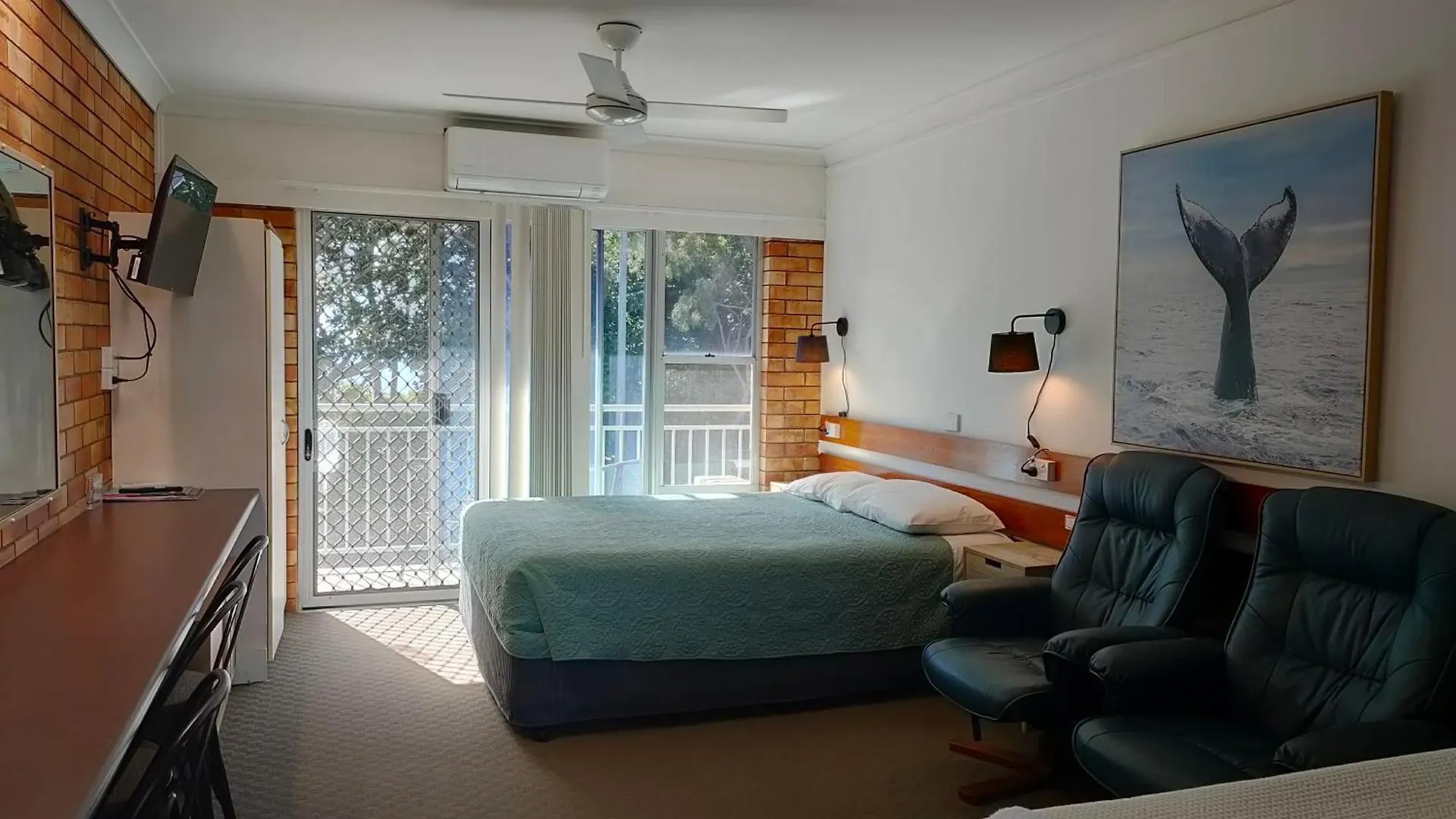Shelly Beach Motel Hervey Bay 3*,  Australia